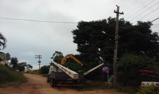 imagem destaque da noticia CERIM realiza a substituição de três postes na região do Barão da Castelo
